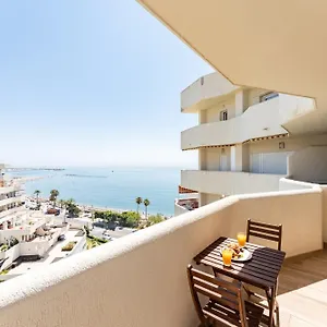 https://apartamento-premium-benalbeach.1costadelsol.com